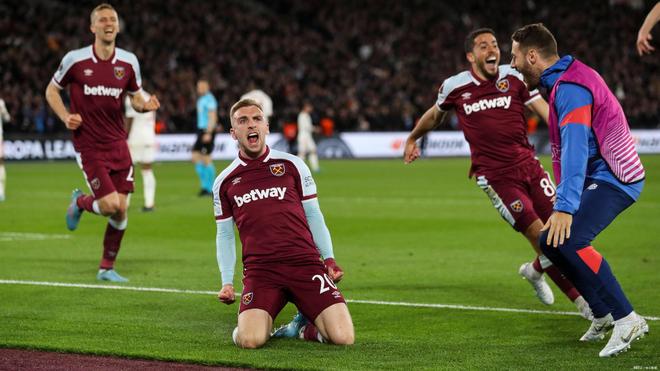 corporate homepage 14